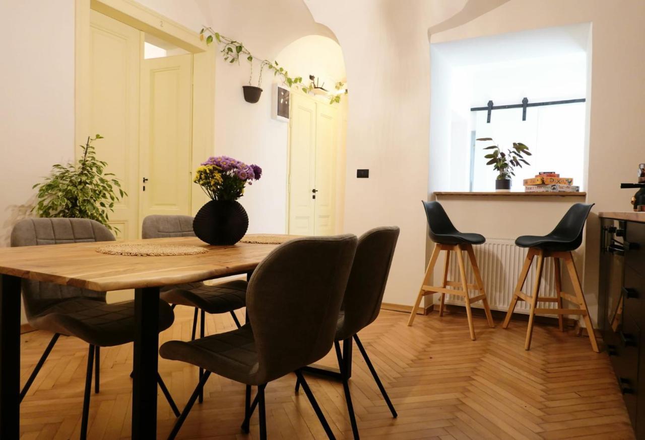 The Industrique Home - 3 Bedroom Apartment Timișoara Zewnętrze zdjęcie