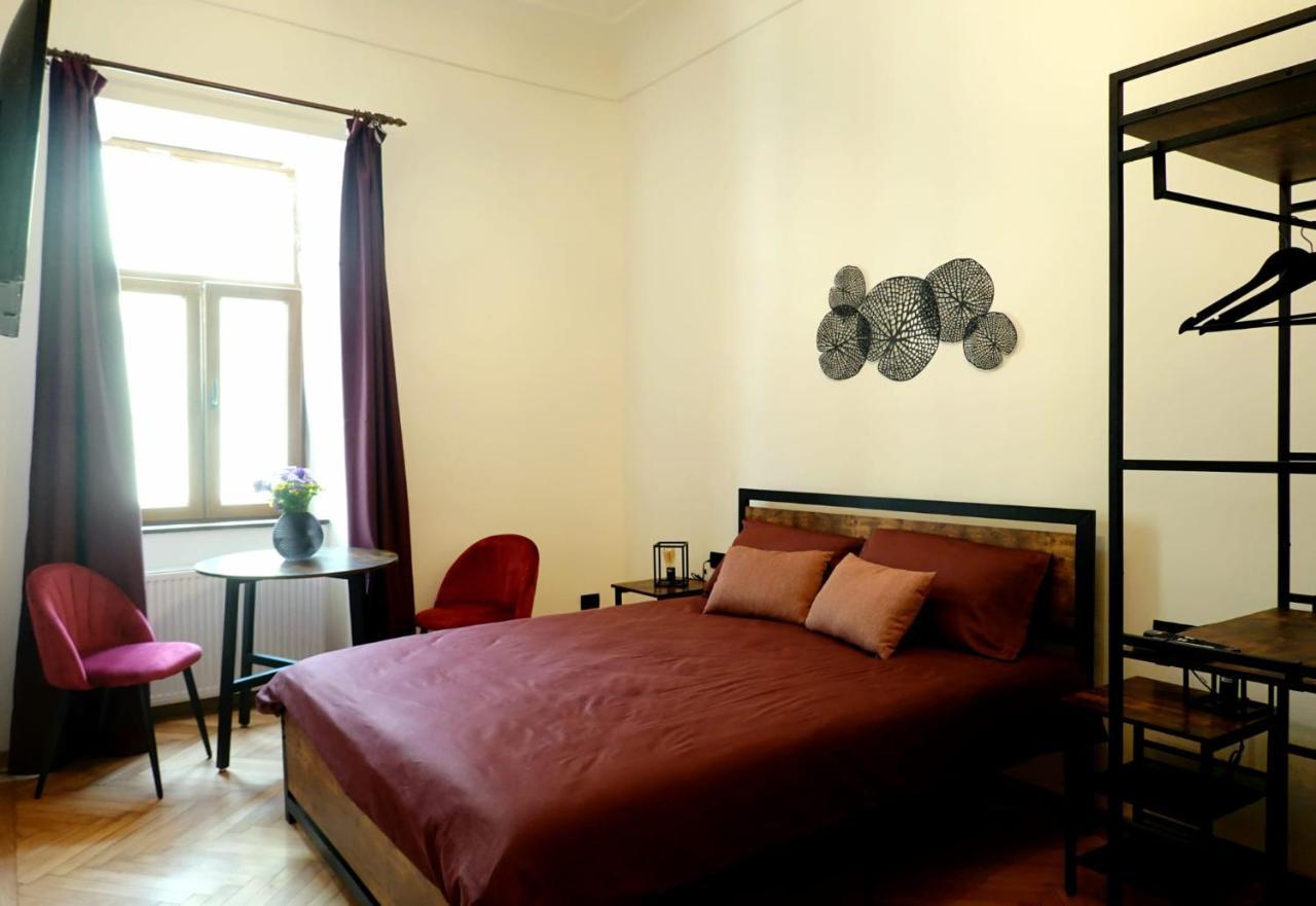 The Industrique Home - 3 Bedroom Apartment Timișoara Zewnętrze zdjęcie