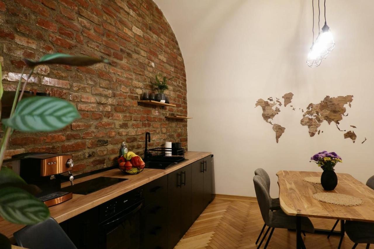 The Industrique Home - 3 Bedroom Apartment Timișoara Zewnętrze zdjęcie