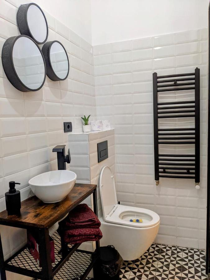 The Industrique Home - 3 Bedroom Apartment Timișoara Zewnętrze zdjęcie