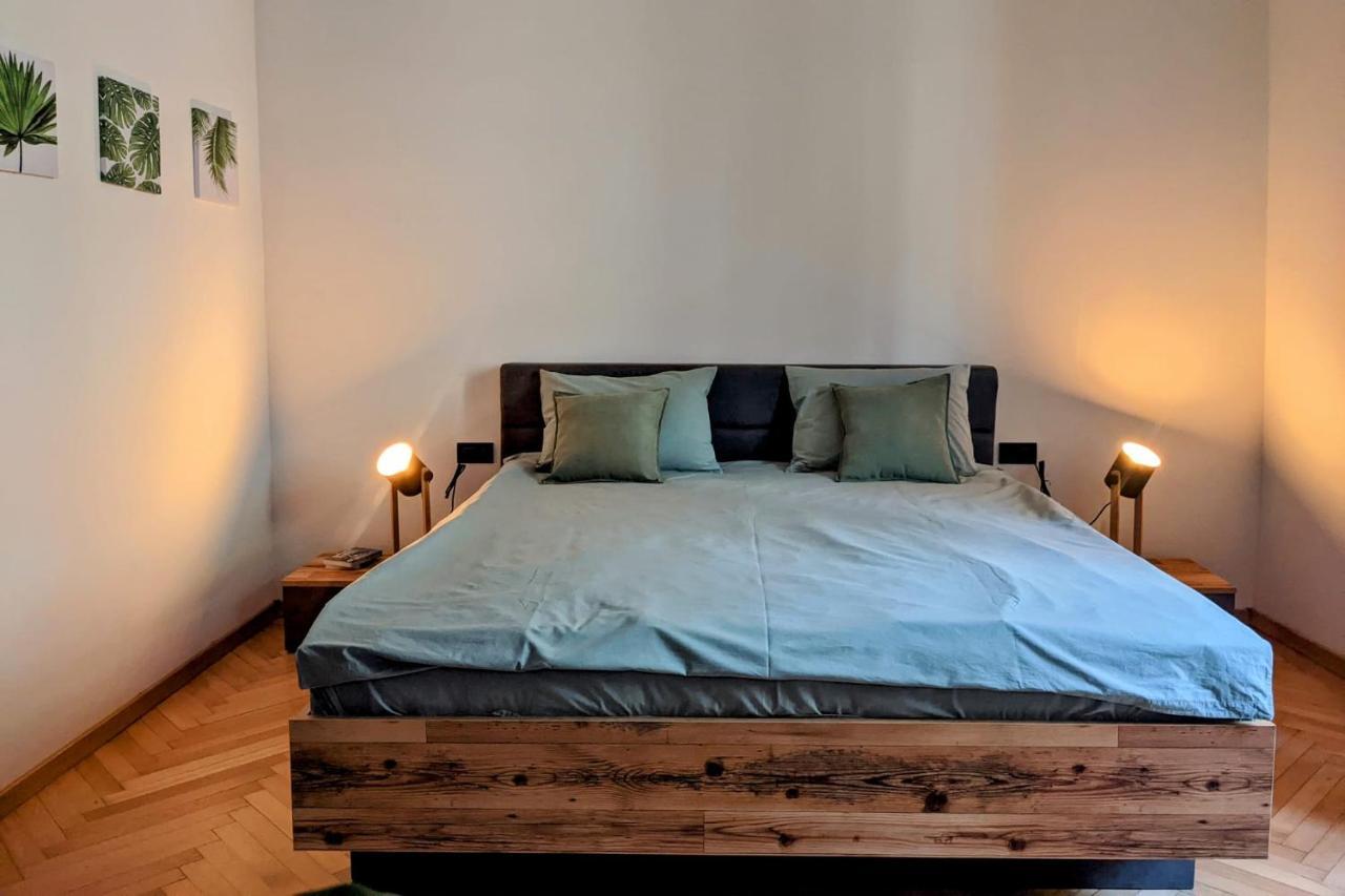 The Industrique Home - 3 Bedroom Apartment Timișoara Zewnętrze zdjęcie