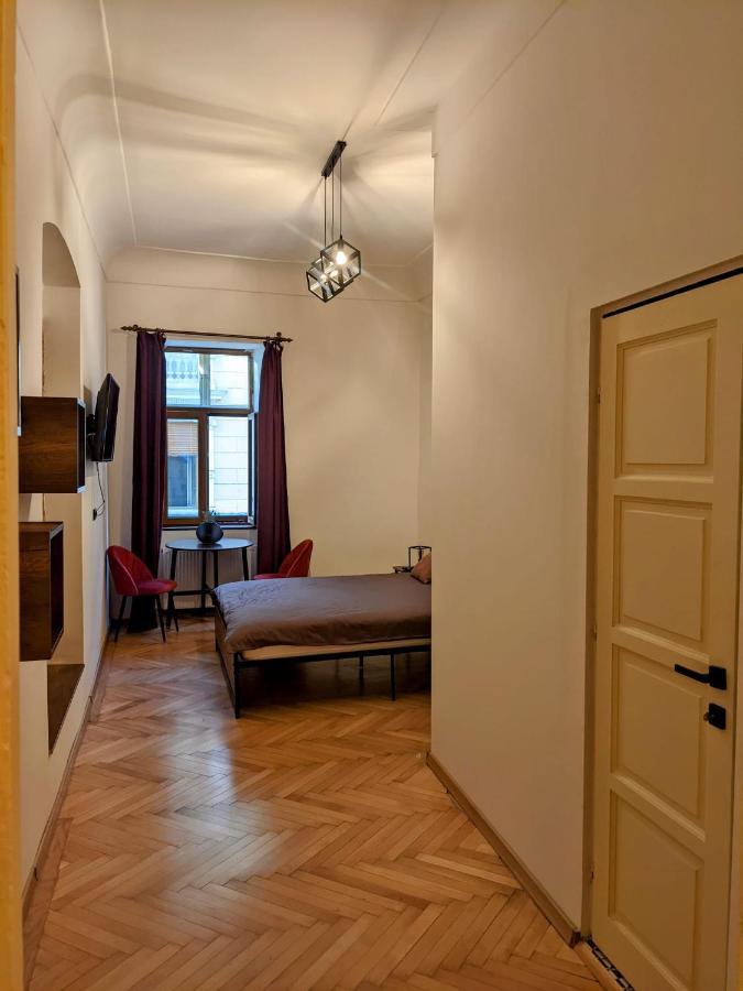 The Industrique Home - 3 Bedroom Apartment Timișoara Zewnętrze zdjęcie